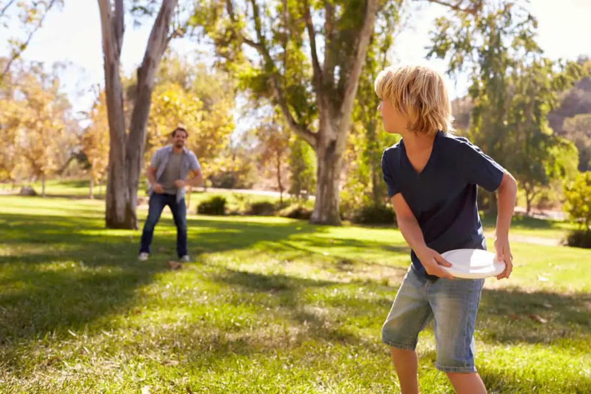 frisbee-golf-vs-disc-golf-learn-the-difference-today-outdoor-diversions