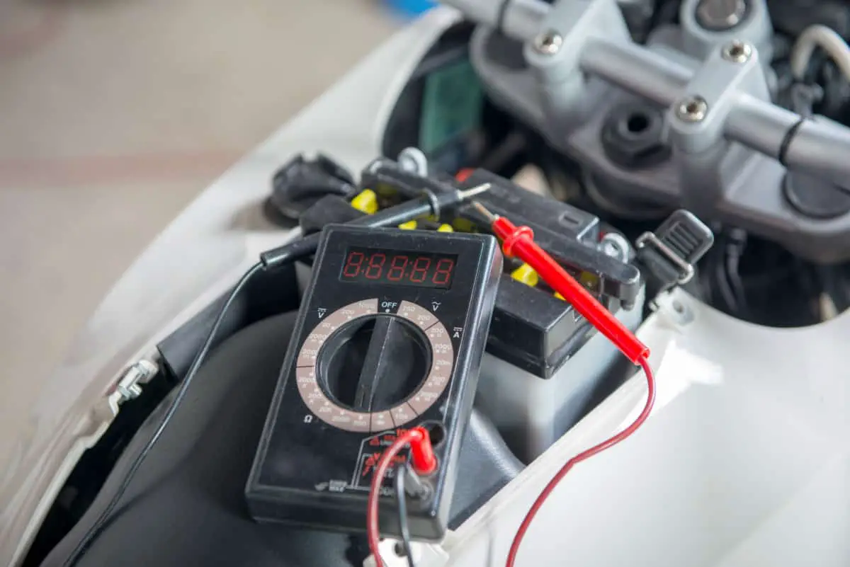 battery with multimeter